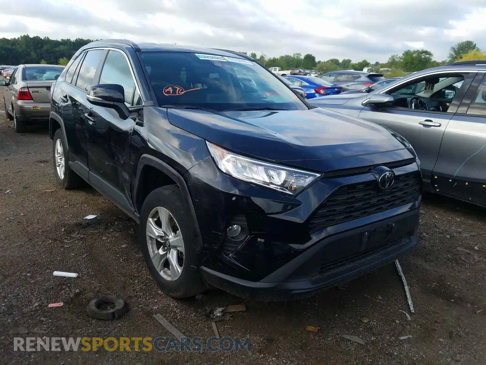 1 Photograph of a damaged car 2T3P1RFV8LC099865 TOYOTA RAV4 2020