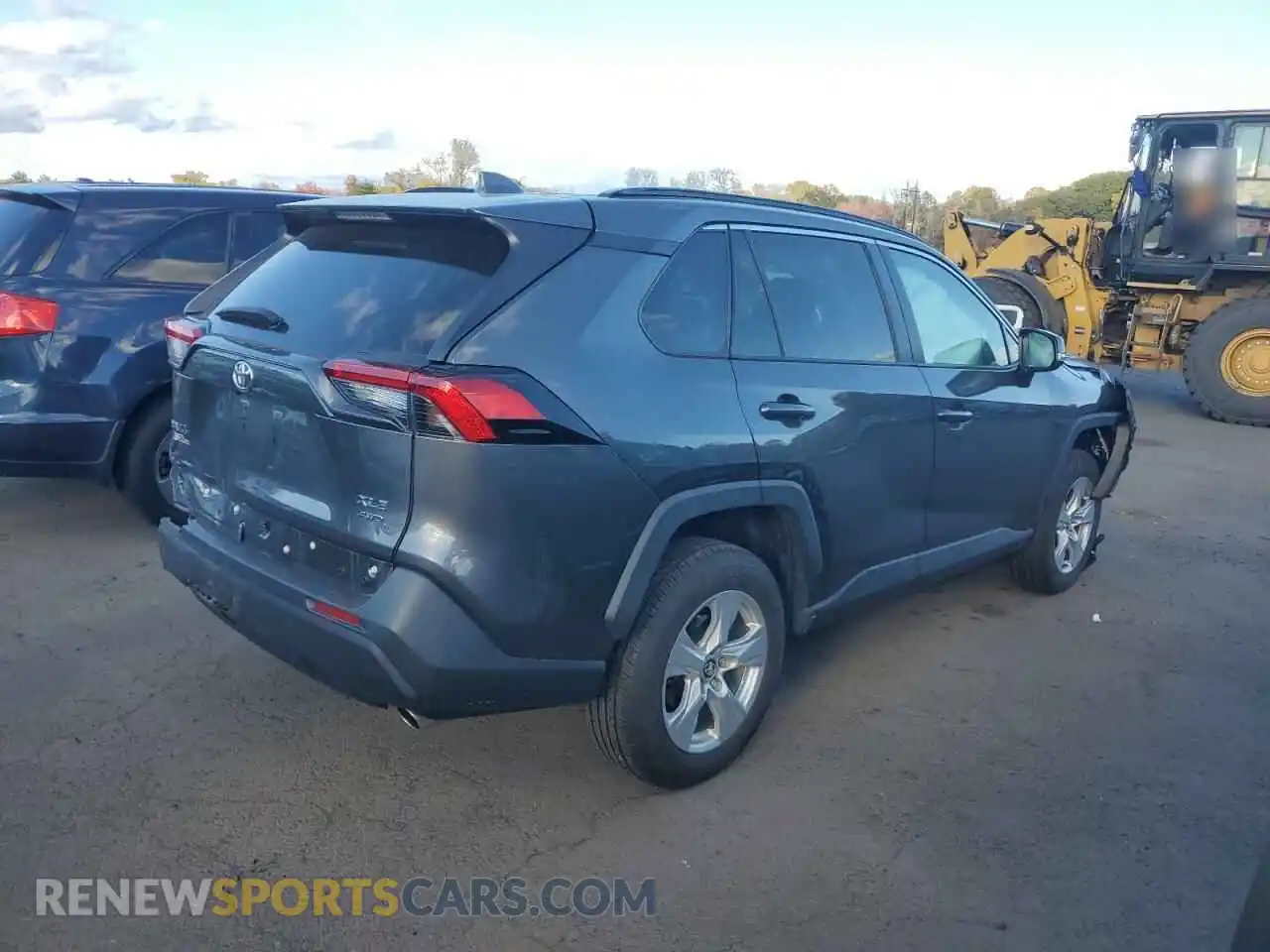 3 Photograph of a damaged car 2T3P1RFV8LC106040 TOYOTA RAV4 2020
