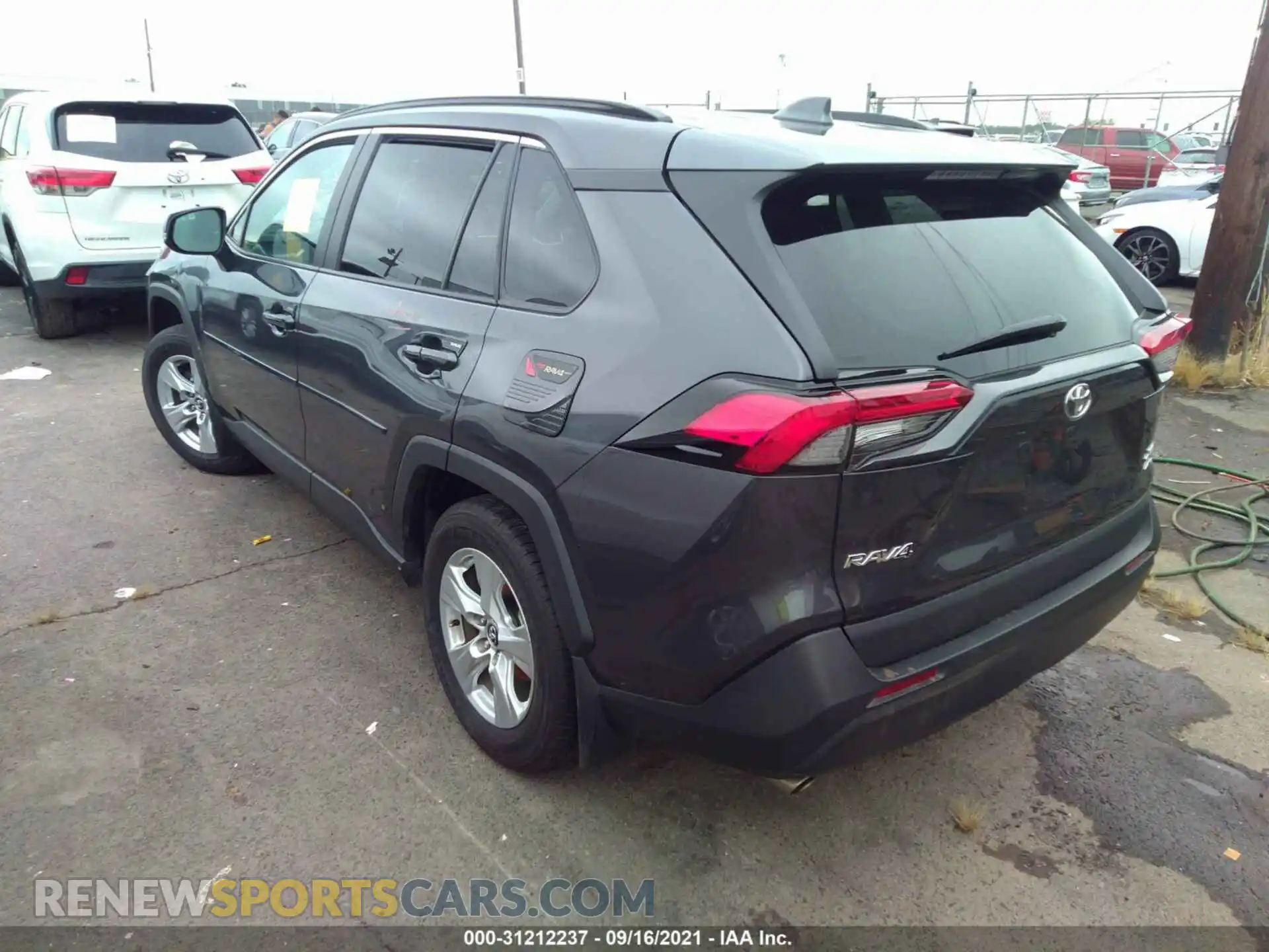 3 Photograph of a damaged car 2T3P1RFV8LW122401 TOYOTA RAV4 2020