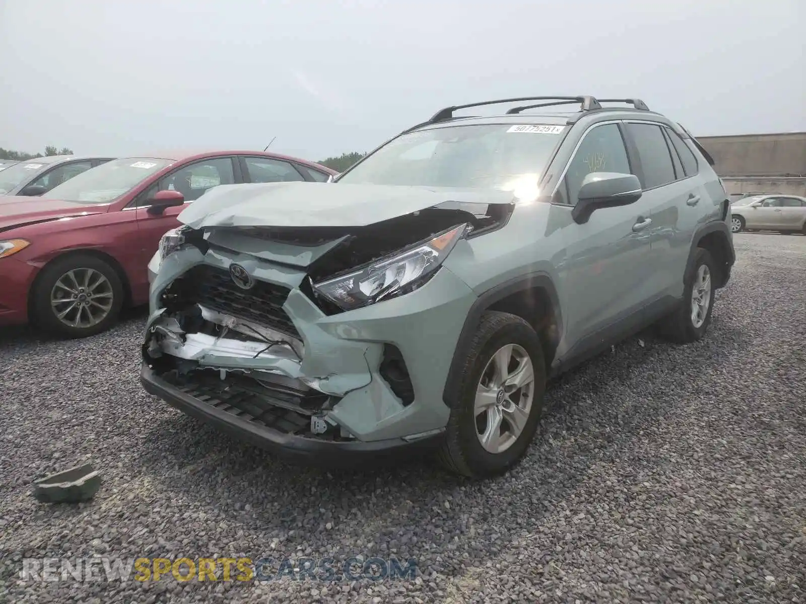 2 Photograph of a damaged car 2T3P1RFV8LW138114 TOYOTA RAV4 2020