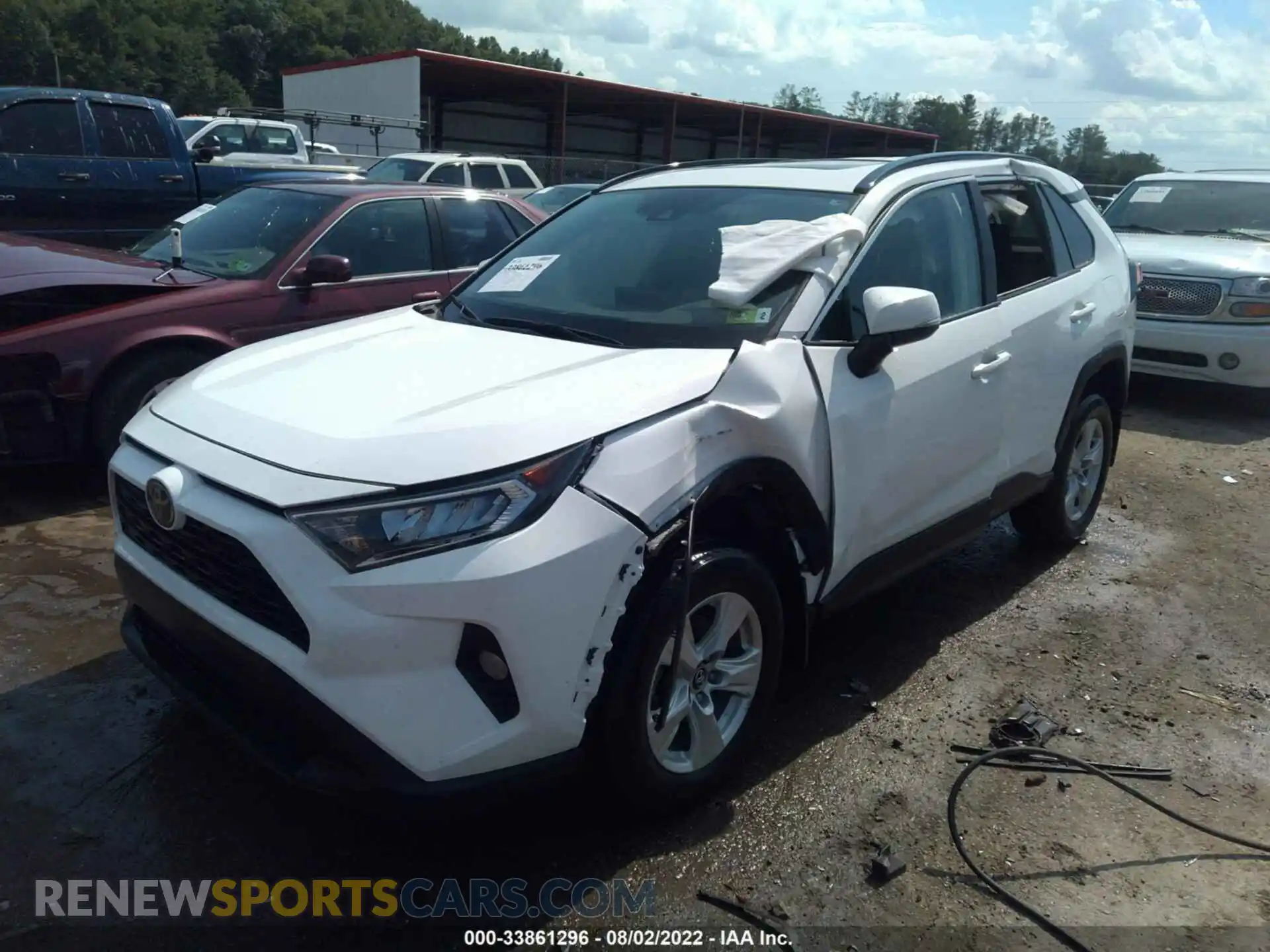 2 Photograph of a damaged car 2T3P1RFV9LC138270 TOYOTA RAV4 2020