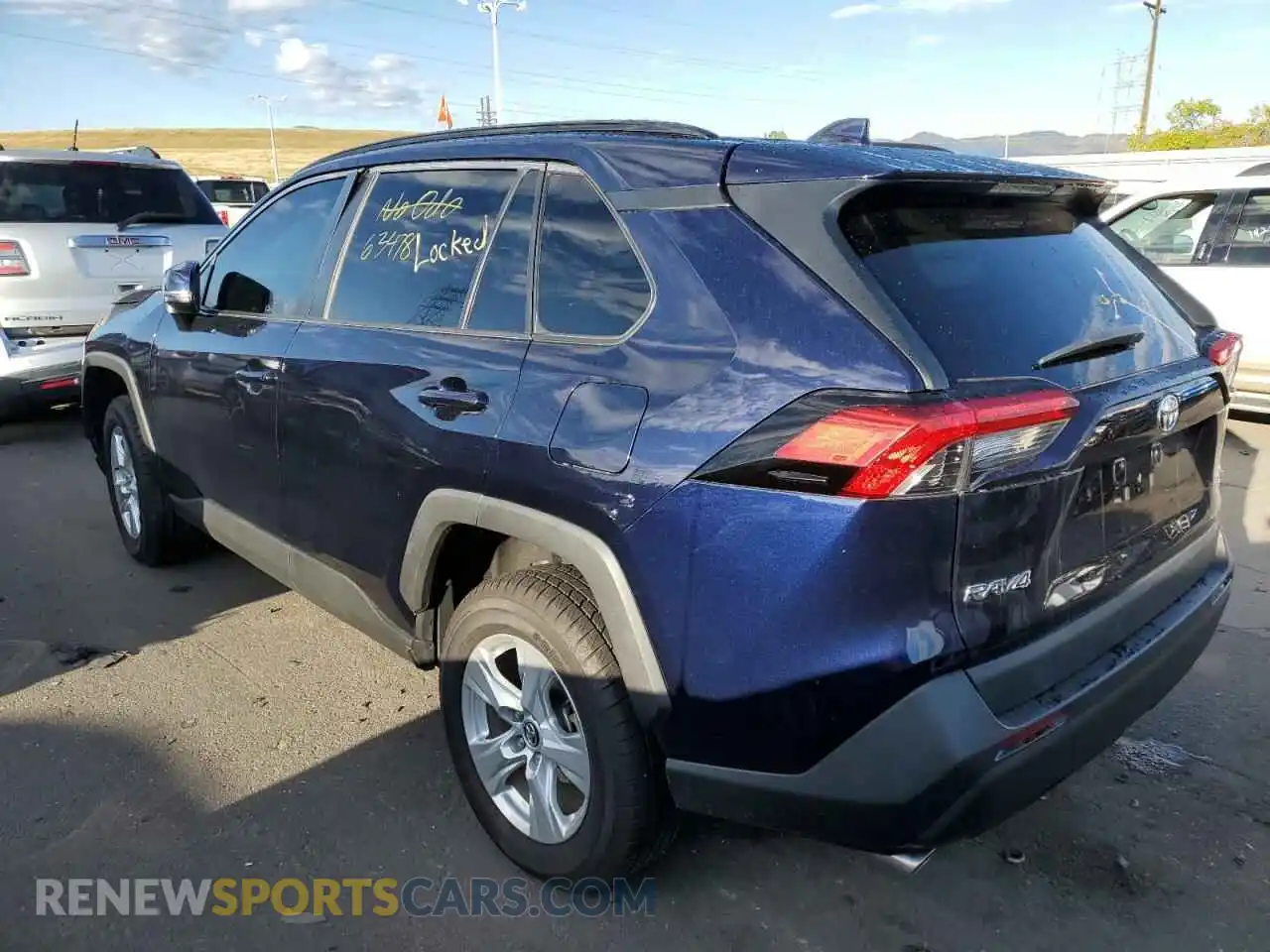 3 Photograph of a damaged car 2T3P1RFVXLC080427 TOYOTA RAV4 2020