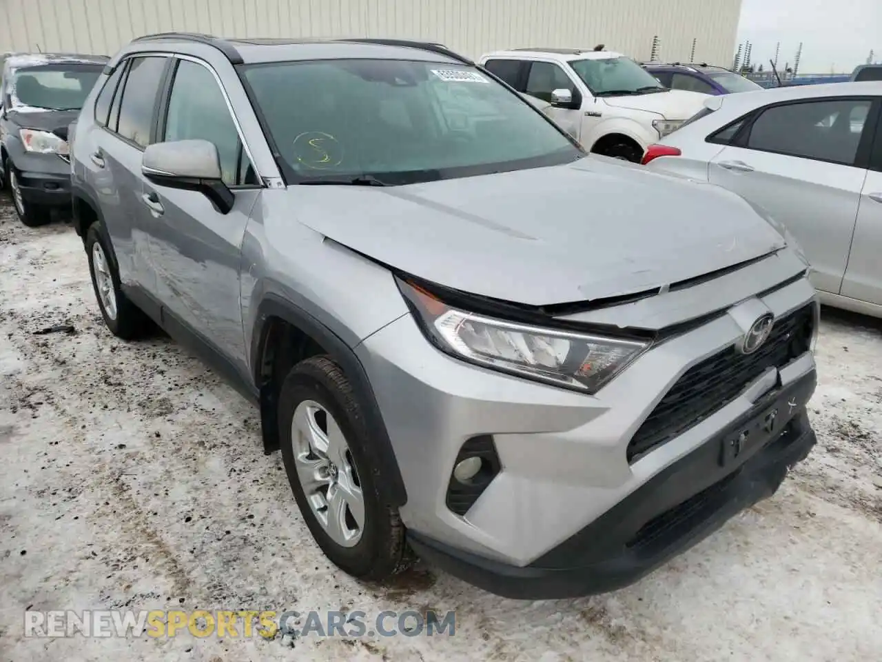 1 Photograph of a damaged car 2T3R1RFV4LC067018 TOYOTA RAV4 2020