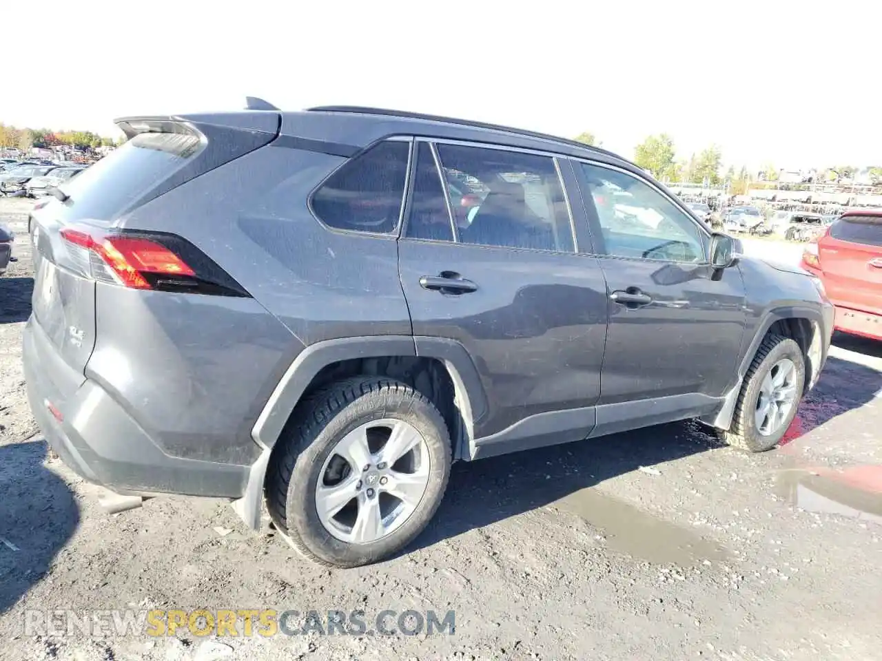 3 Photograph of a damaged car 2T3R1RFV8LW128207 TOYOTA RAV4 2020