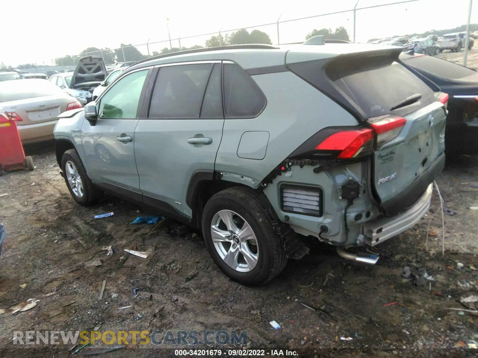 3 Photograph of a damaged car 2T3RWRFV0LW063077 TOYOTA RAV4 2020