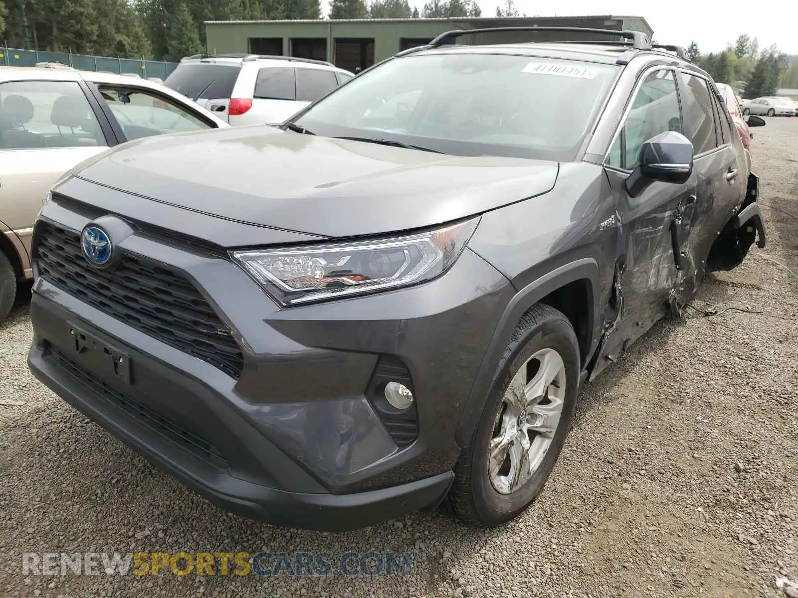 2 Photograph of a damaged car 2T3RWRFV0LW068943 TOYOTA RAV4 2020