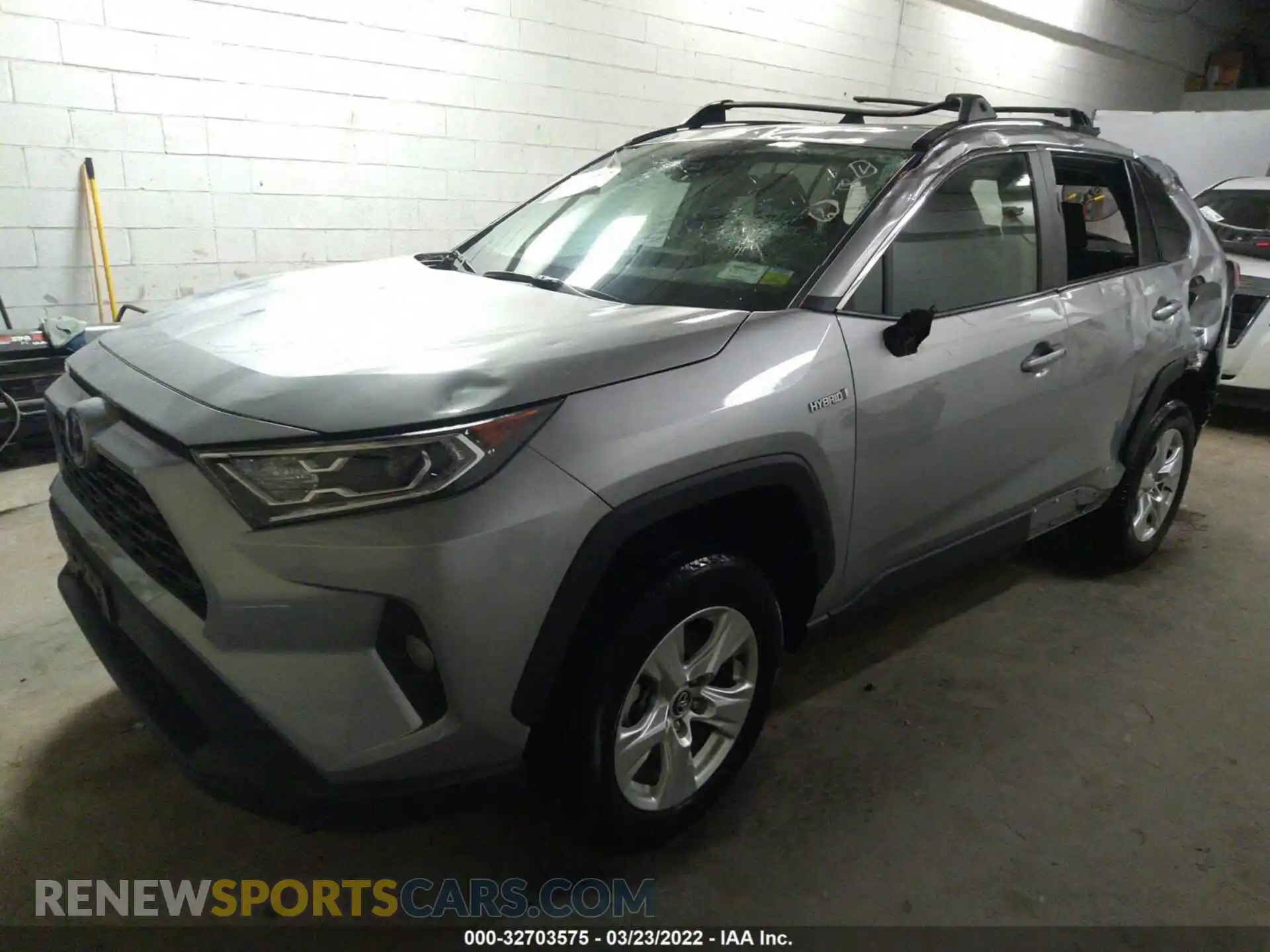 2 Фотография поврежденного автомобиля 2T3RWRFV0LW072717 TOYOTA RAV4 2020