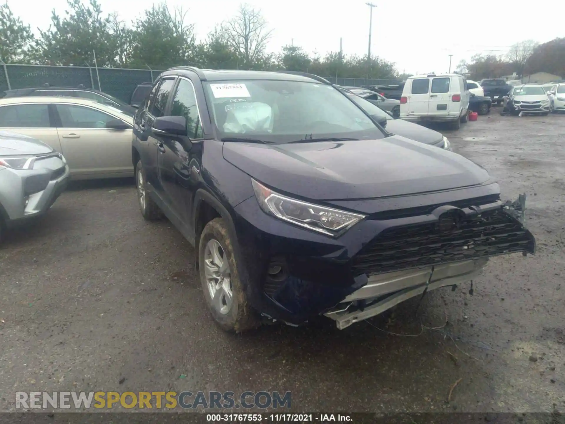 1 Photograph of a damaged car 2T3RWRFV0LW074287 TOYOTA RAV4 2020