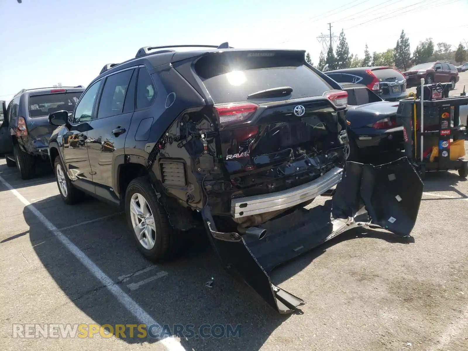 3 Photograph of a damaged car 2T3RWRFV1LW060219 TOYOTA RAV4 2020