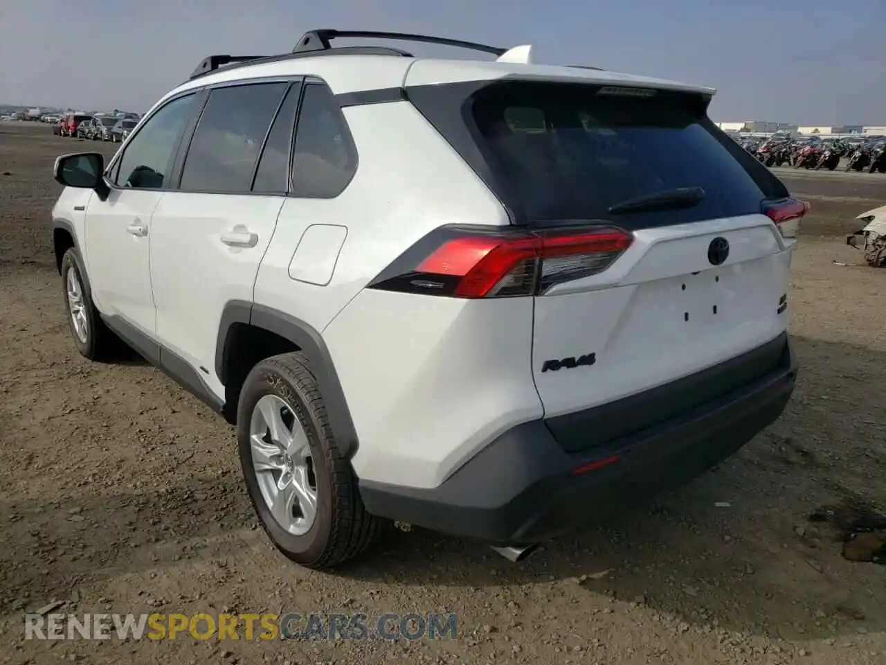 3 Photograph of a damaged car 2T3RWRFV1LW069857 TOYOTA RAV4 2020