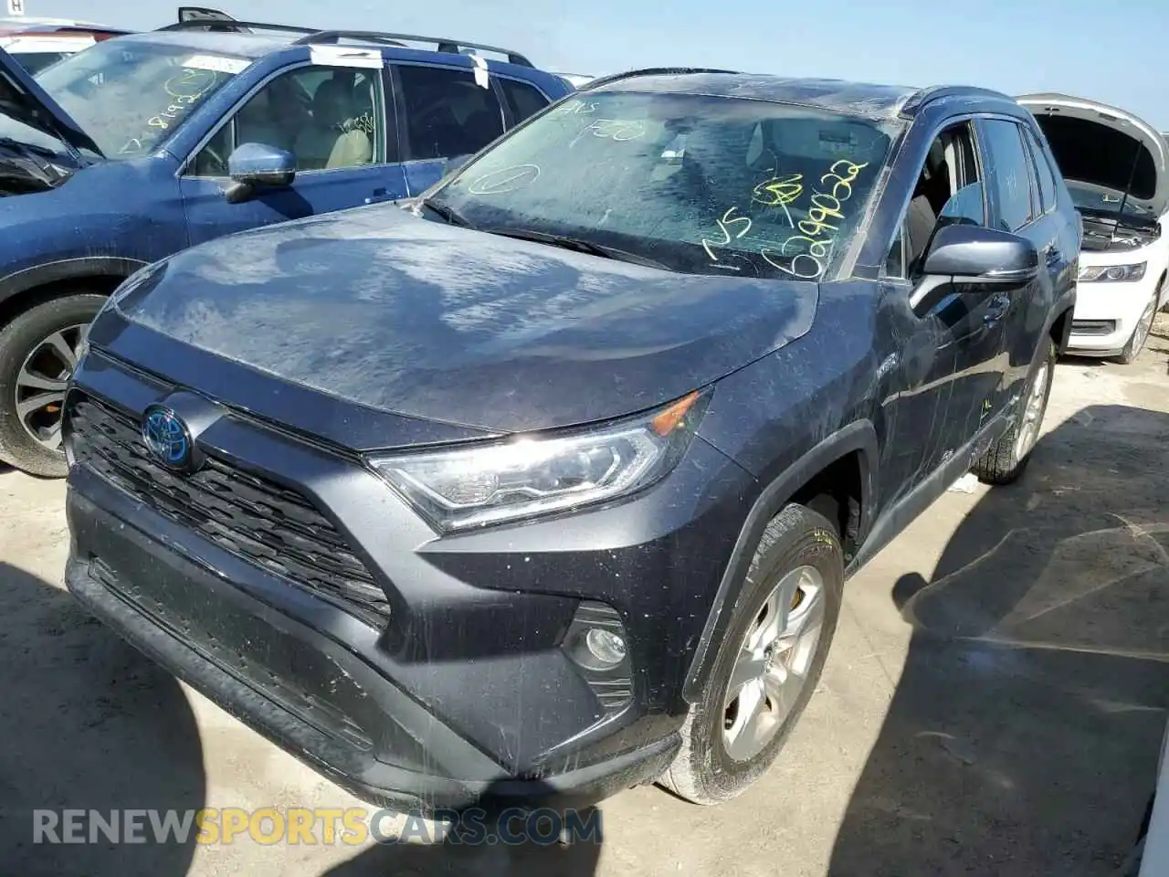 2 Photograph of a damaged car 2T3RWRFV2LW054266 TOYOTA RAV4 2020