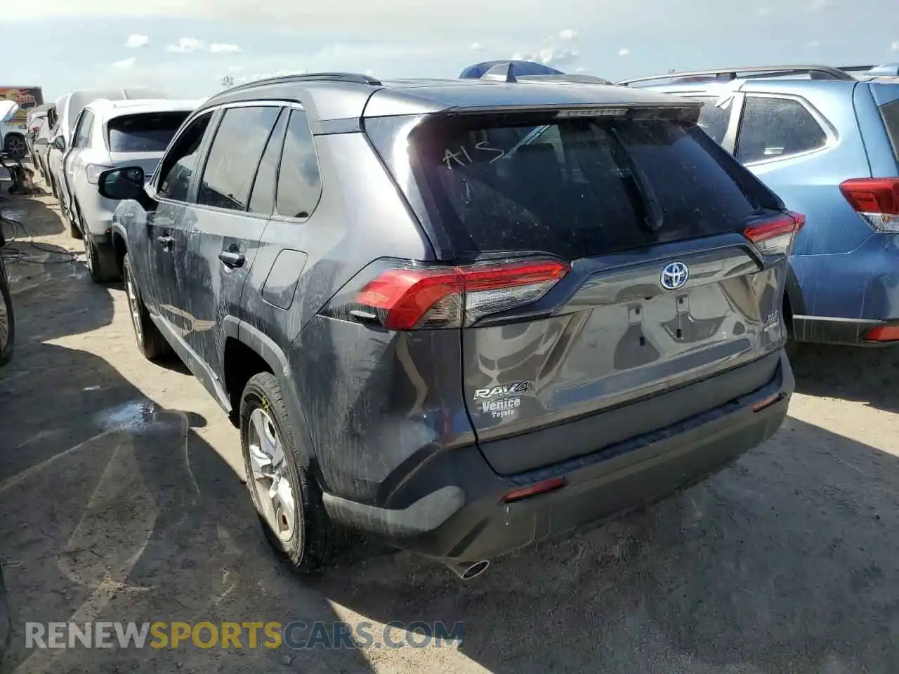 3 Photograph of a damaged car 2T3RWRFV2LW054266 TOYOTA RAV4 2020