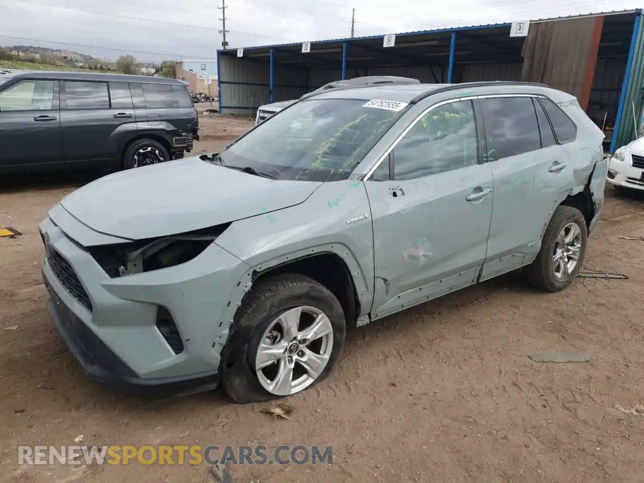 1 Photograph of a damaged car 2T3RWRFV2LW057300 TOYOTA RAV4 2020