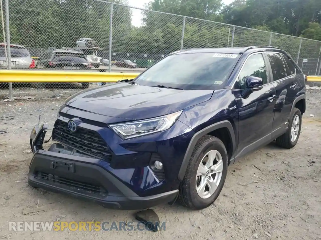 2 Photograph of a damaged car 2T3RWRFV3LW068211 TOYOTA RAV4 2020