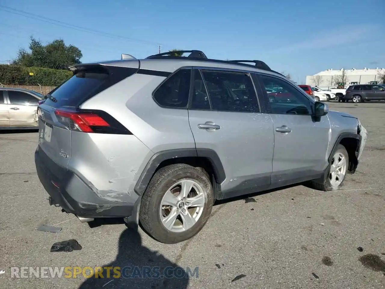 3 Photograph of a damaged car 2T3RWRFV3LW069780 TOYOTA RAV4 2020