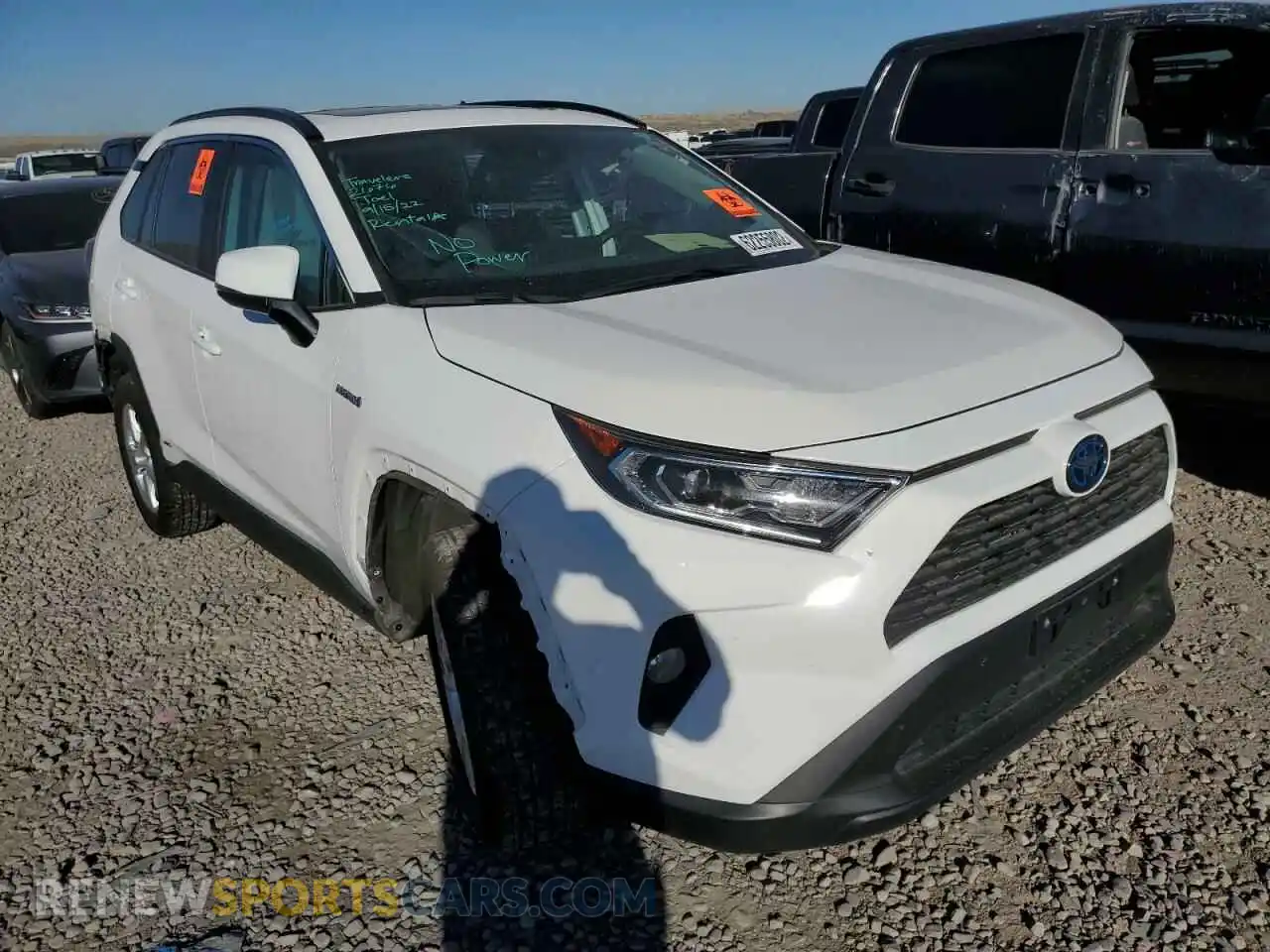 1 Photograph of a damaged car 2T3RWRFV3LW073098 TOYOTA RAV4 2020