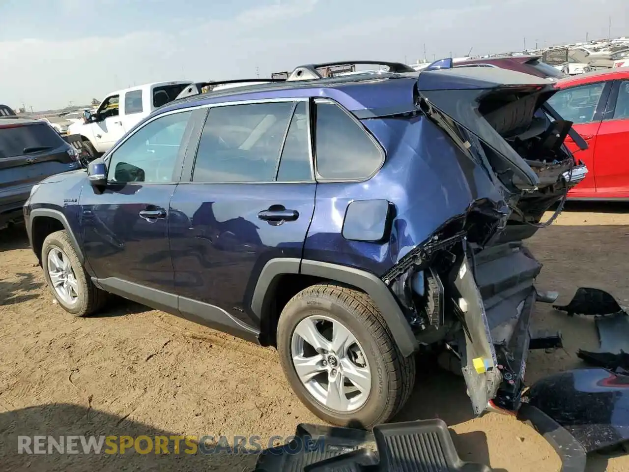 2 Photograph of a damaged car 2T3RWRFV3LW073652 TOYOTA RAV4 2020