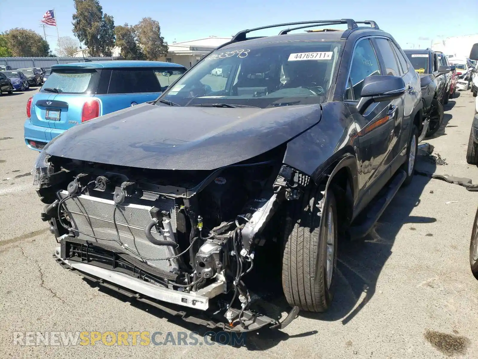 2 Photograph of a damaged car 2T3RWRFV3LW083842 TOYOTA RAV4 2020