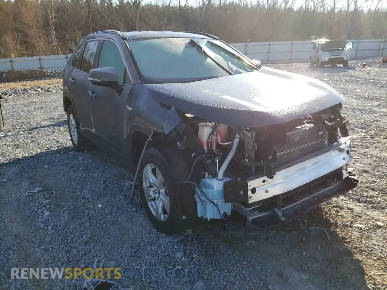 1 Photograph of a damaged car 2T3RWRFV3LW084327 TOYOTA RAV4 2020