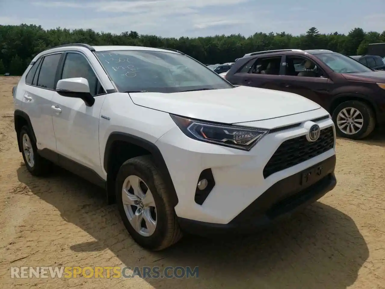 1 Photograph of a damaged car 2T3RWRFV3LW094422 TOYOTA RAV4 2020