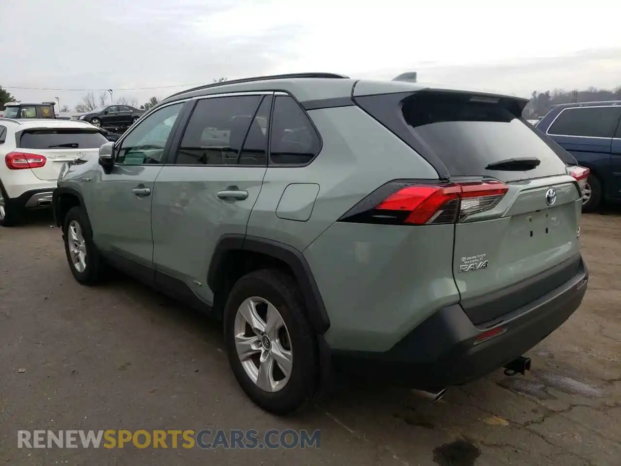 2 Photograph of a damaged car 2T3RWRFV3LW094775 TOYOTA RAV4 2020