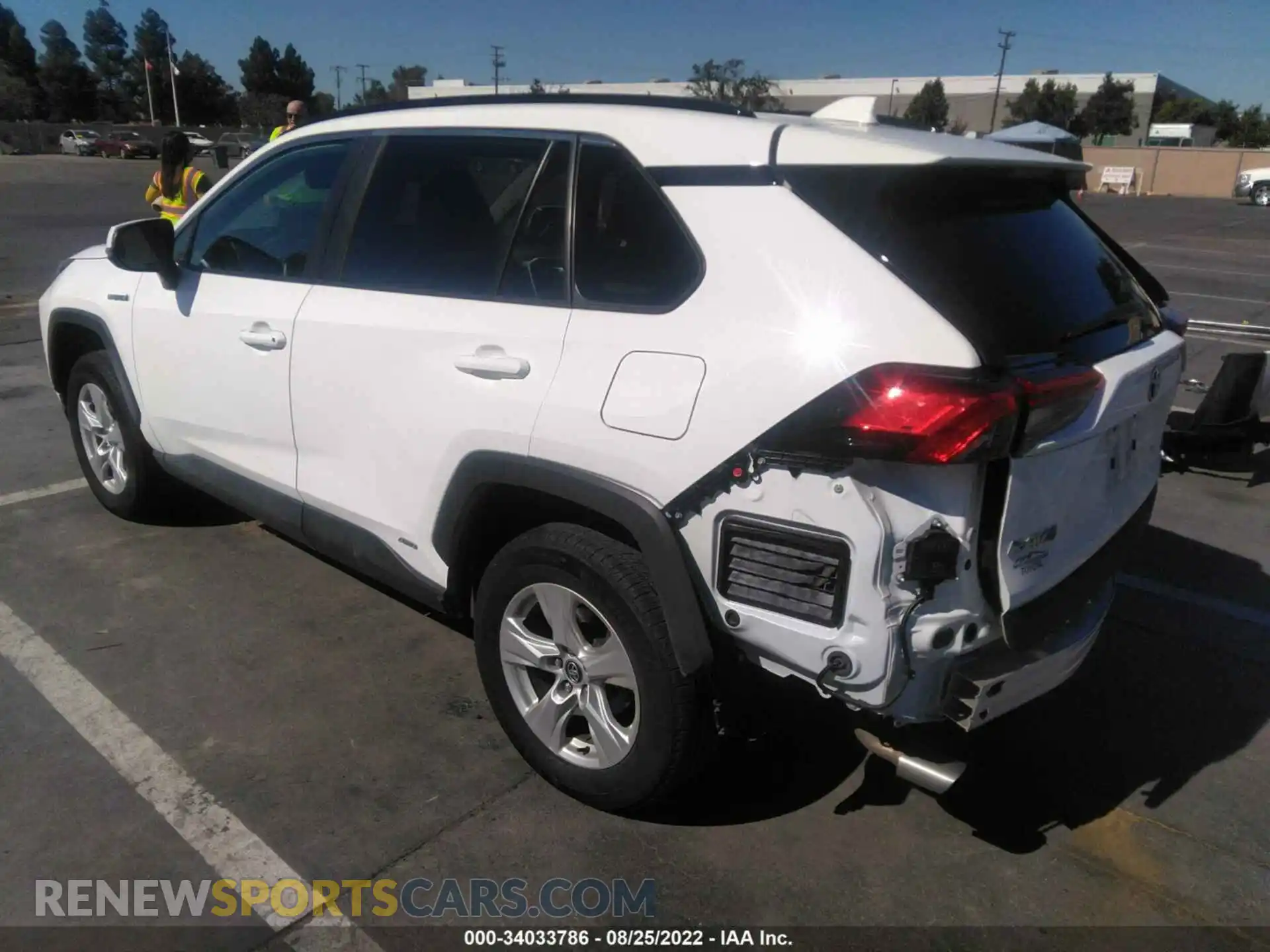 3 Photograph of a damaged car 2T3RWRFV3LW098874 TOYOTA RAV4 2020