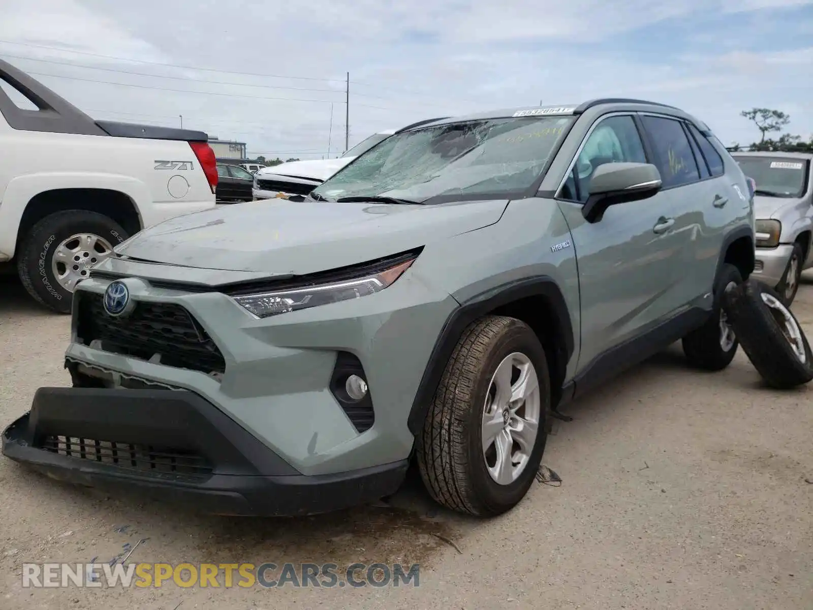 2 Photograph of a damaged car 2T3RWRFV4LW060537 TOYOTA RAV4 2020