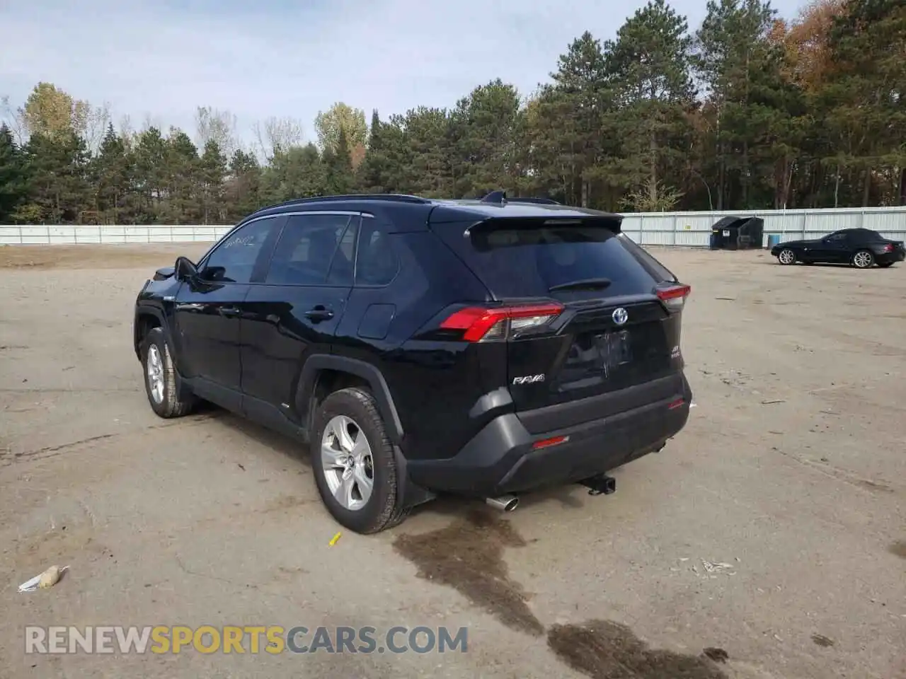 3 Photograph of a damaged car 2T3RWRFV4LW069559 TOYOTA RAV4 2020