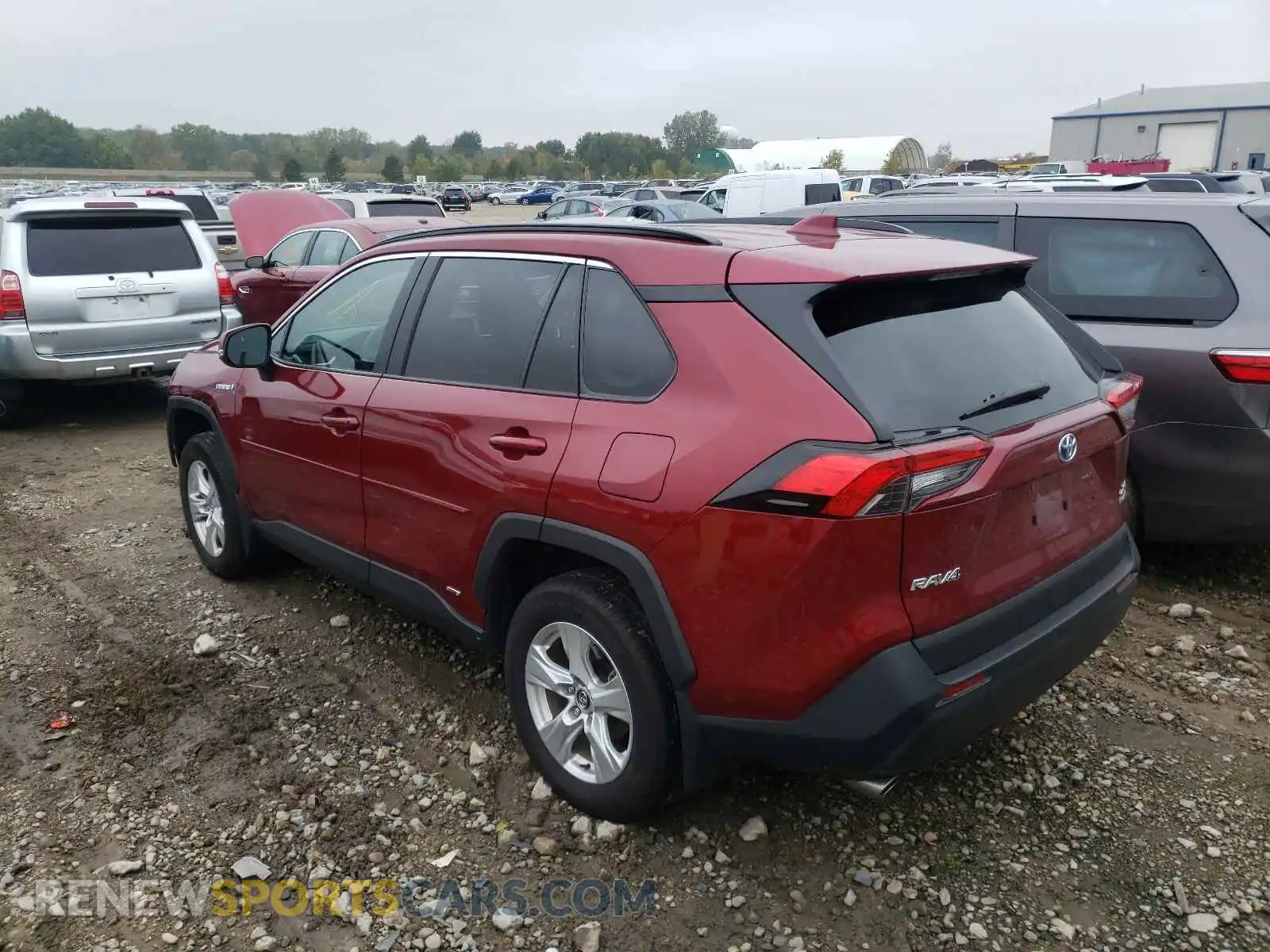 3 Photograph of a damaged car 2T3RWRFV4LW077936 TOYOTA RAV4 2020