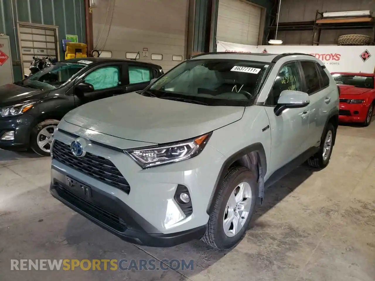 2 Фотография поврежденного автомобиля 2T3RWRFV5LW084636 TOYOTA RAV4 2020