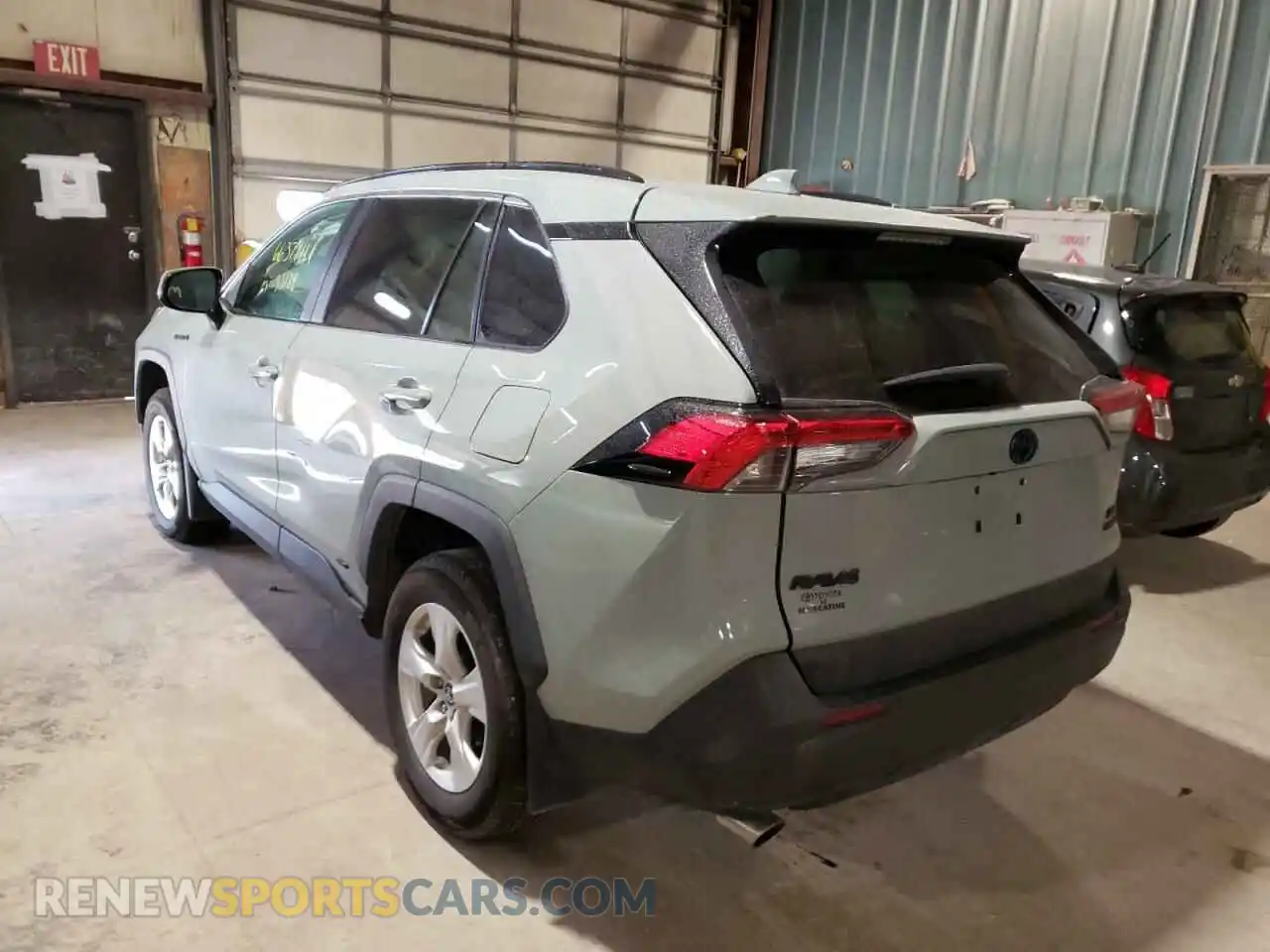 3 Фотография поврежденного автомобиля 2T3RWRFV5LW084636 TOYOTA RAV4 2020