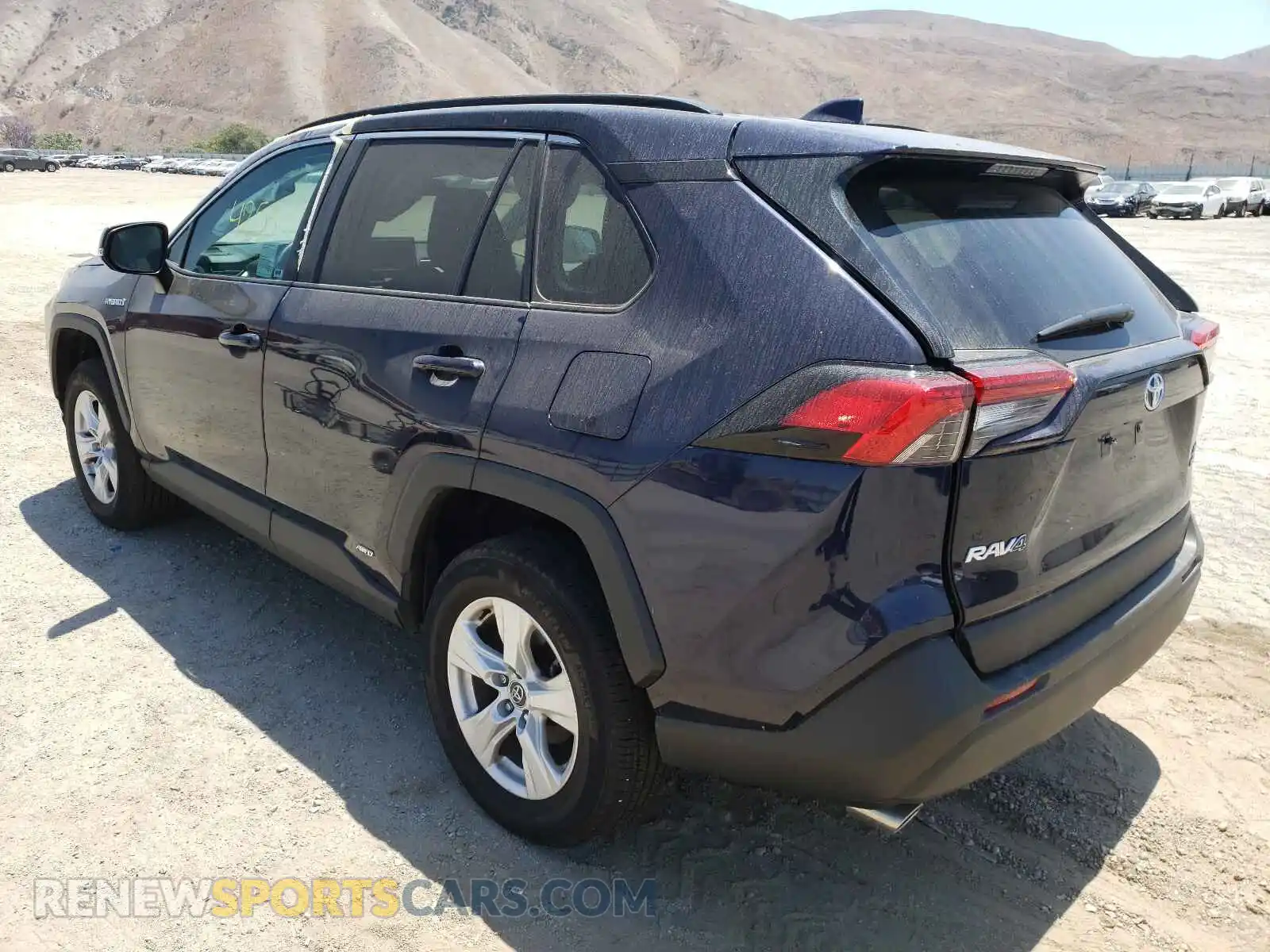 3 Photograph of a damaged car 2T3RWRFV5LW085222 TOYOTA RAV4 2020