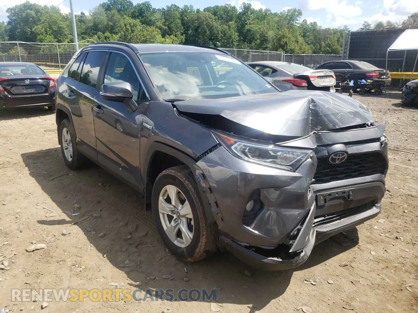 1 Photograph of a damaged car 2T3RWRFV5LW092252 TOYOTA RAV4 2020