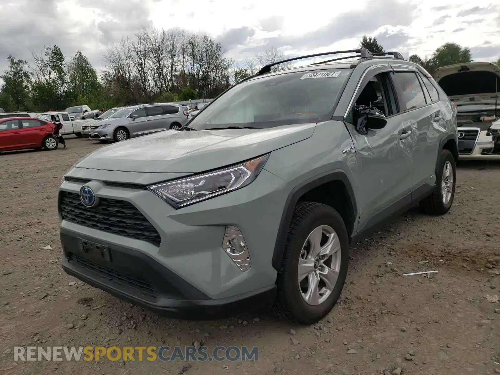 2 Photograph of a damaged car 2T3RWRFV6LW058451 TOYOTA RAV4 2020