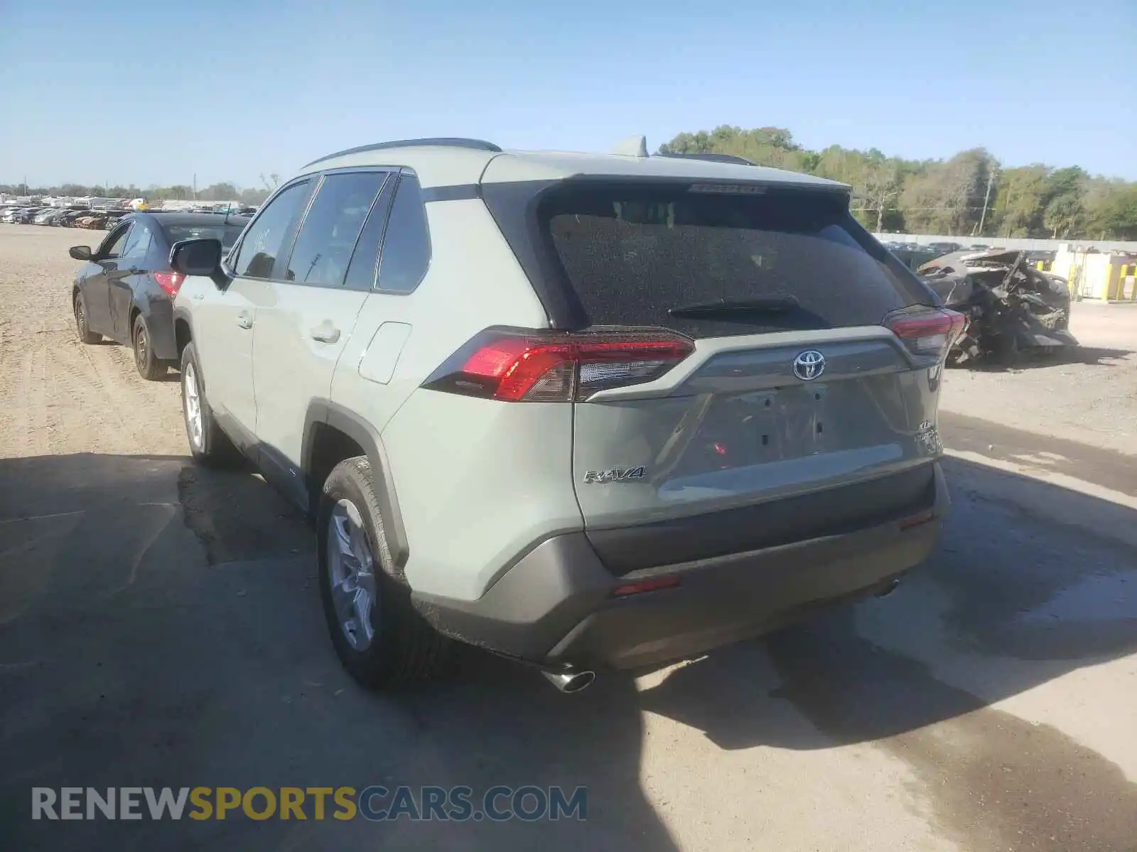 3 fotografías del automóvil dañado 2T3RWRFV6LW094589 TOYOTA RAV4 2020
