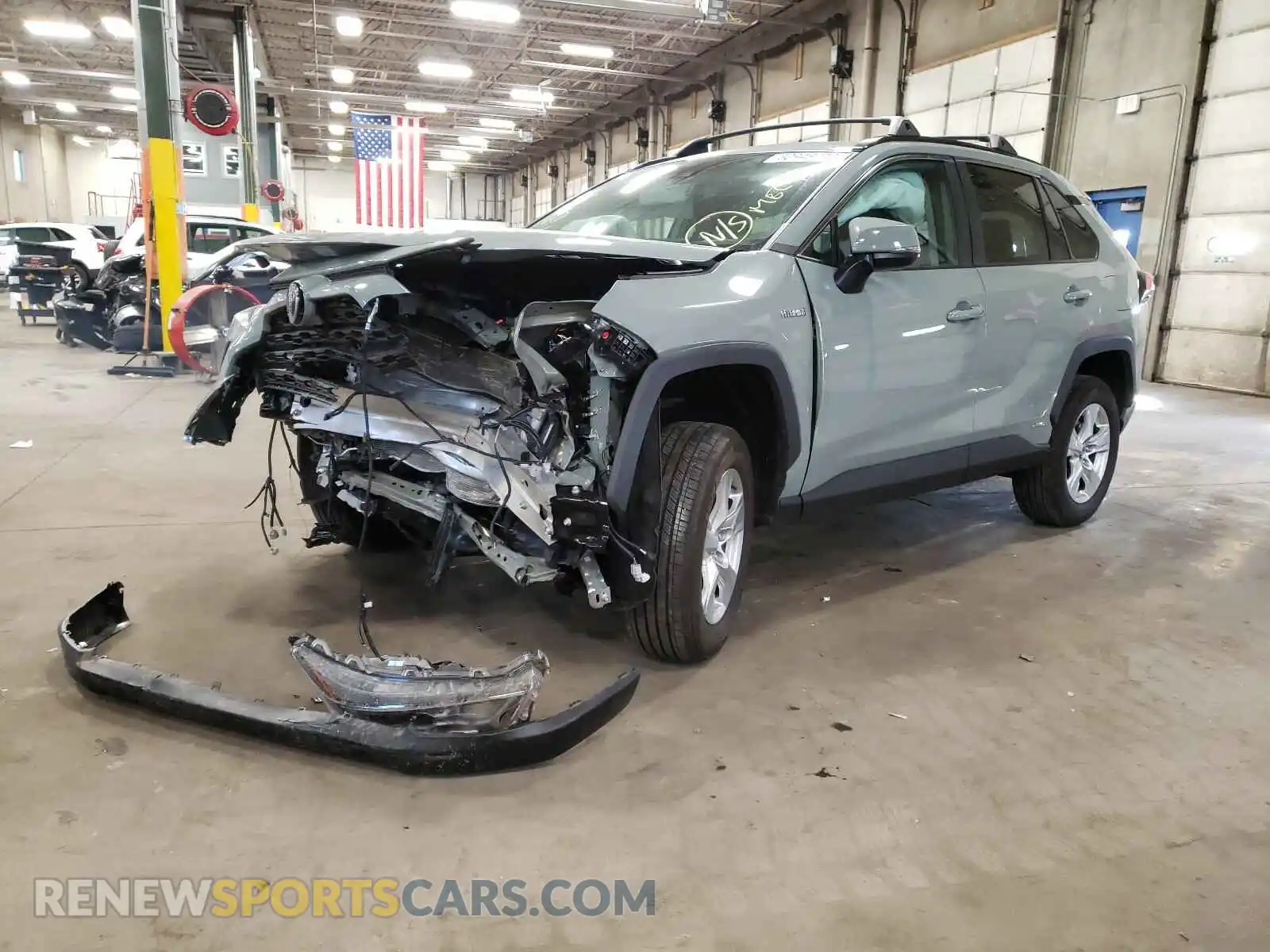 2 Photograph of a damaged car 2T3RWRFV7LW063528 TOYOTA RAV4 2020
