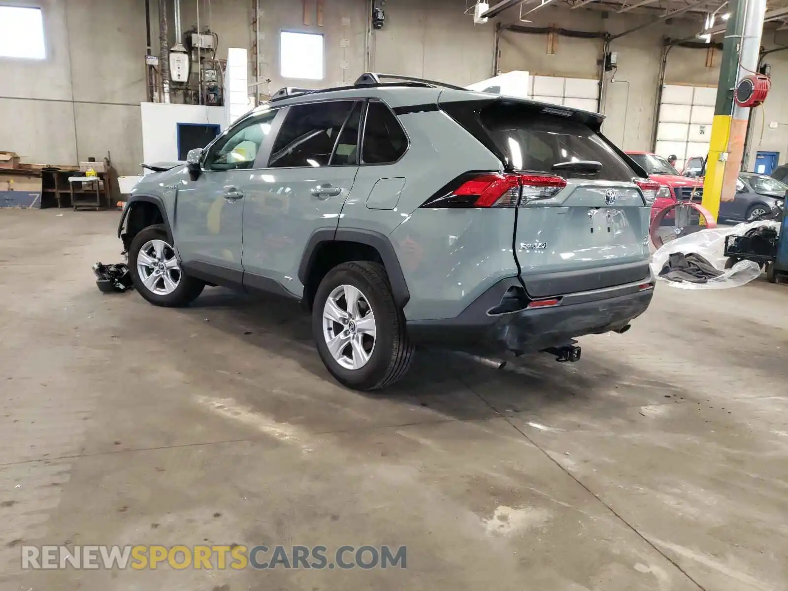 3 Photograph of a damaged car 2T3RWRFV7LW063528 TOYOTA RAV4 2020