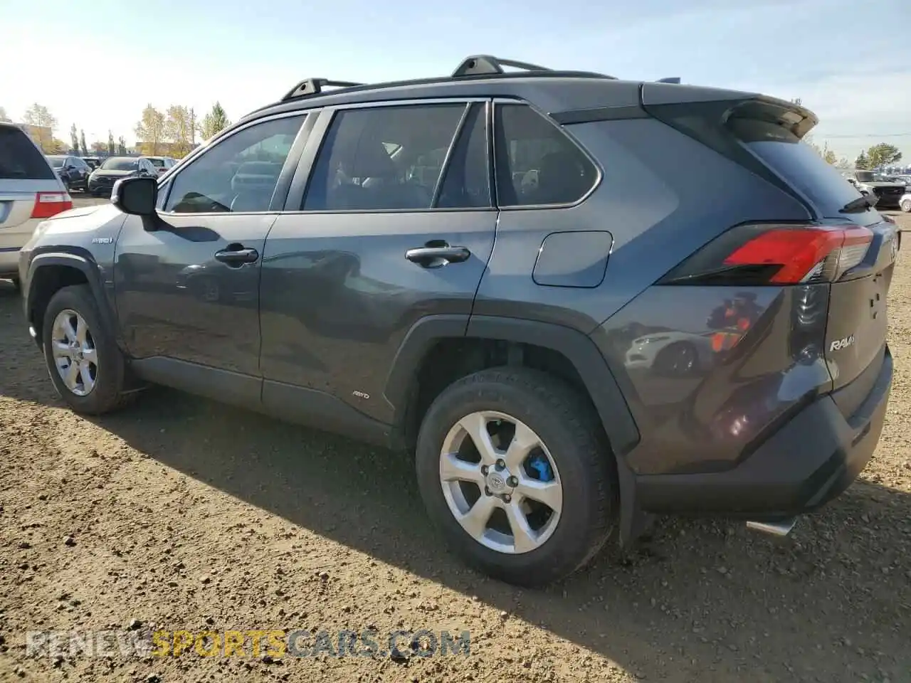 2 Photograph of a damaged car 2T3RWRFV8LW046611 TOYOTA RAV4 2020