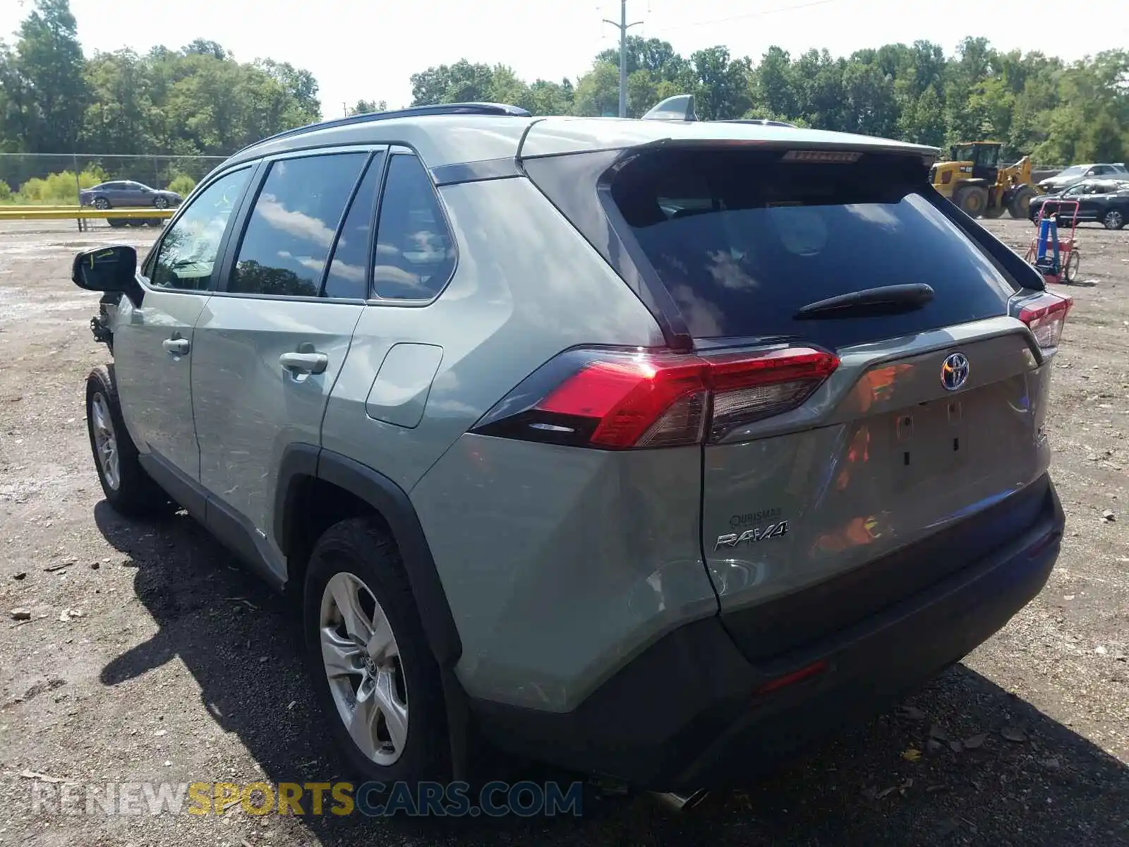 3 Photograph of a damaged car 2T3RWRFV9LW050442 TOYOTA RAV4 2020