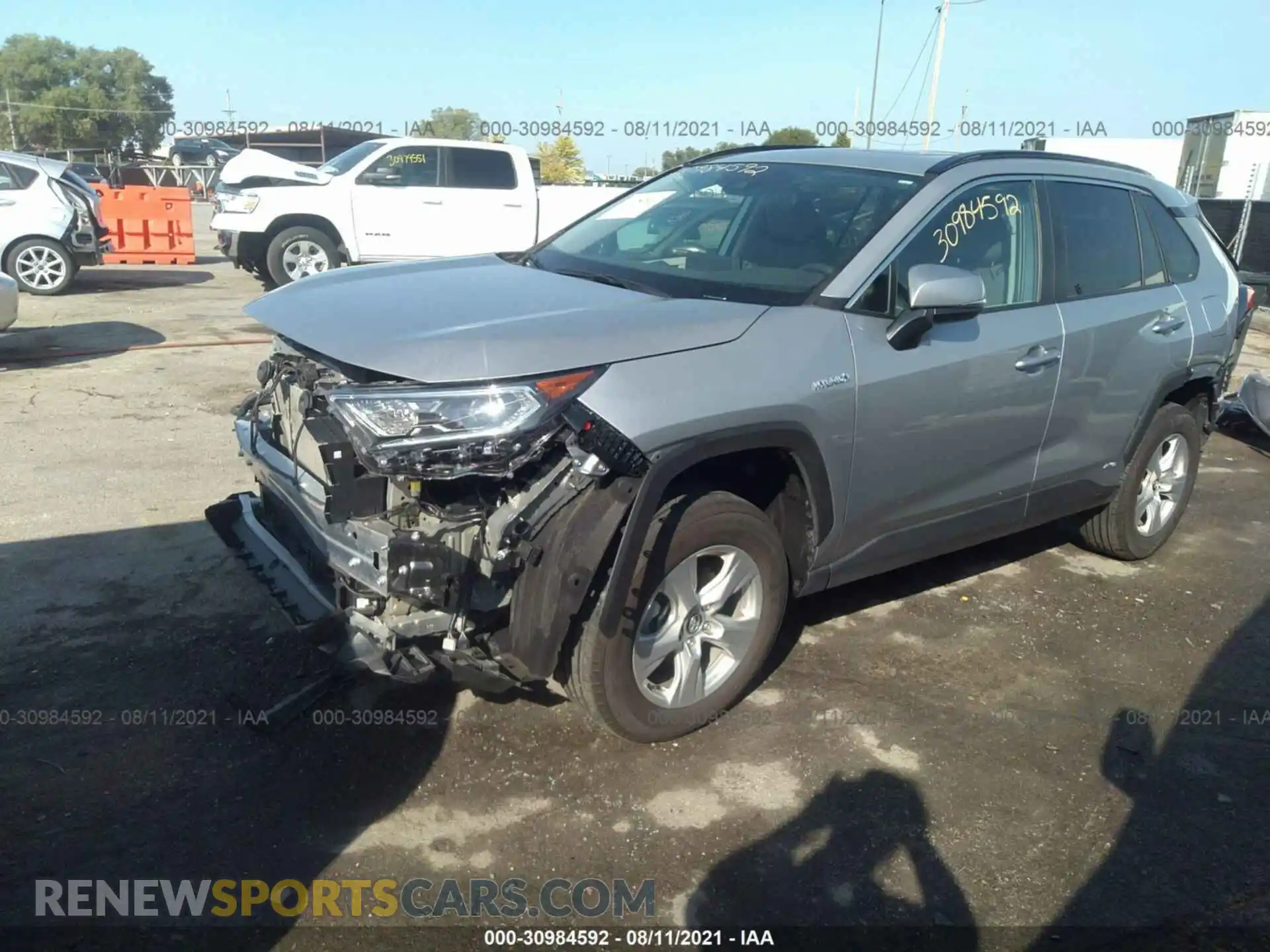2 Photograph of a damaged car 2T3RWRFV9LW070416 TOYOTA RAV4 2020