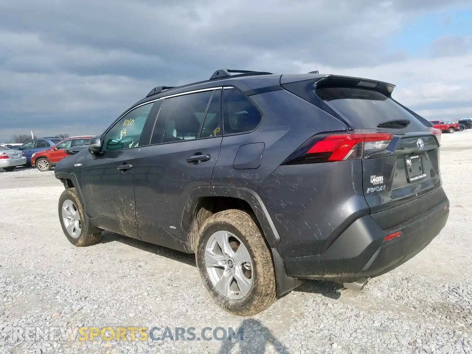 3 Photograph of a damaged car 2T3RWRFV9LW071937 TOYOTA RAV4 2020