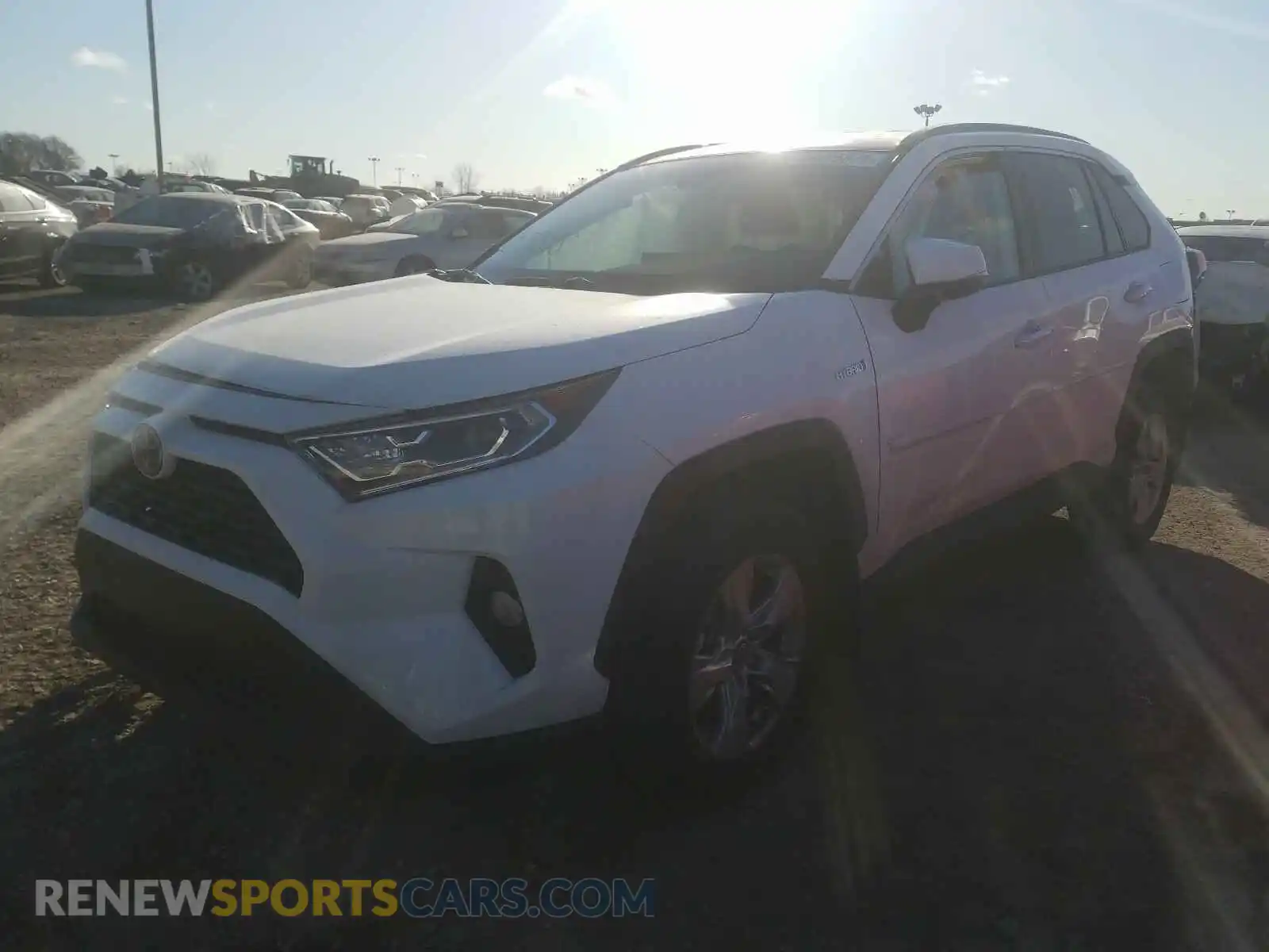2 Photograph of a damaged car 2T3RWRFVXLW079898 TOYOTA RAV4 2020