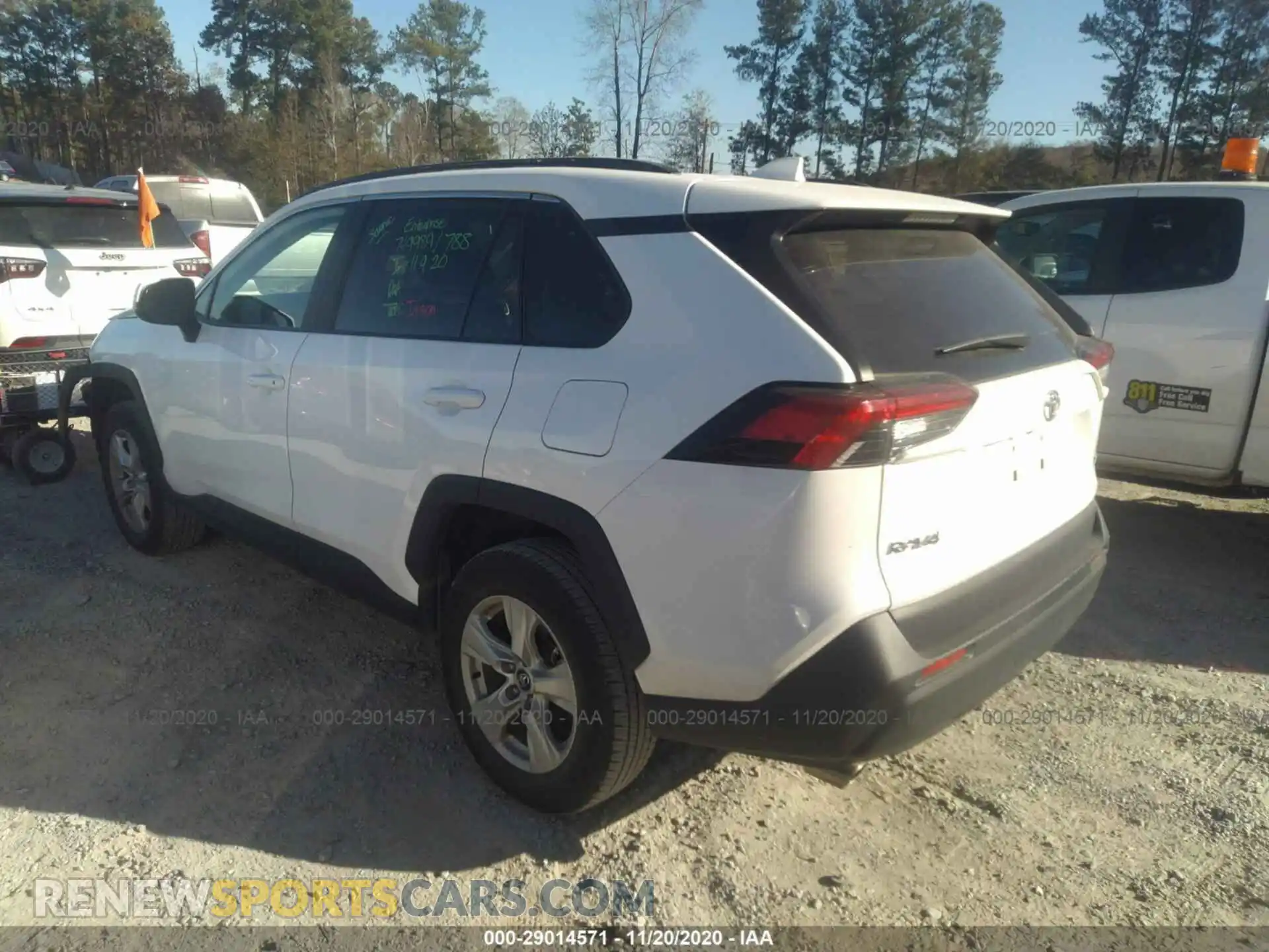 3 Photograph of a damaged car 2T3W1RFV0LC047836 TOYOTA RAV4 2020