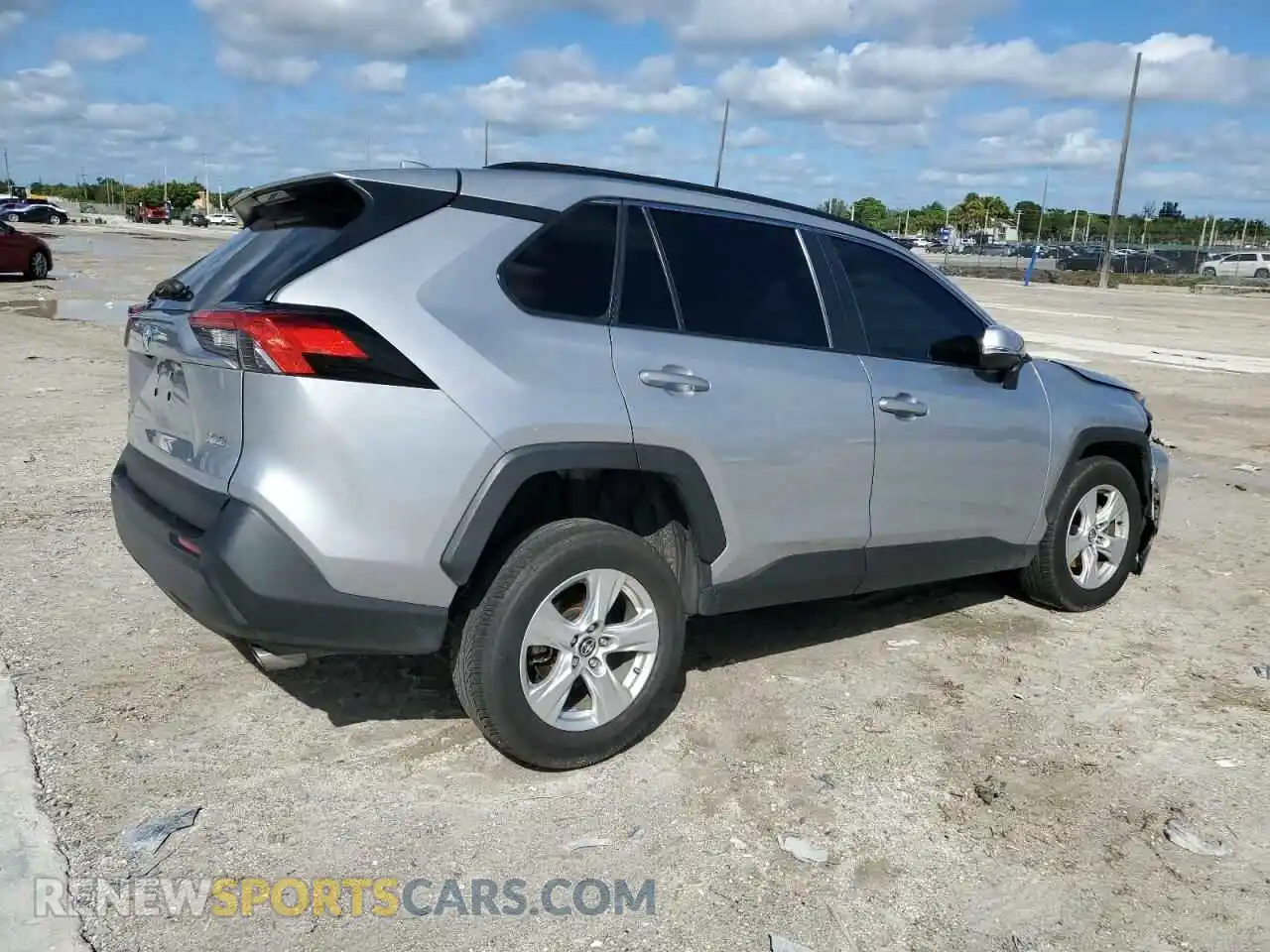 3 Photograph of a damaged car 2T3W1RFV0LC058271 TOYOTA RAV4 2020