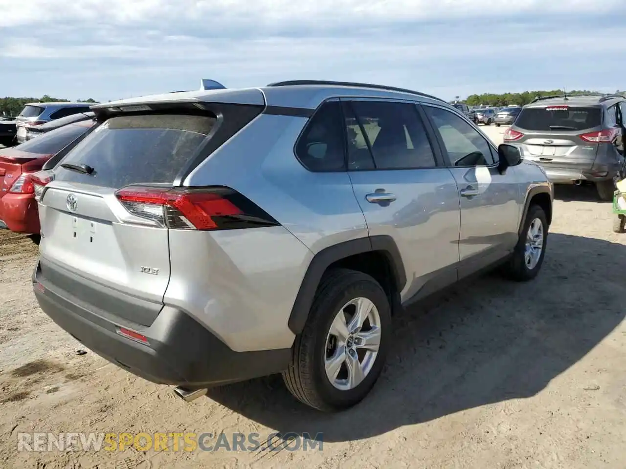 3 Photograph of a damaged car 2T3W1RFV0LC078813 TOYOTA RAV4 2020