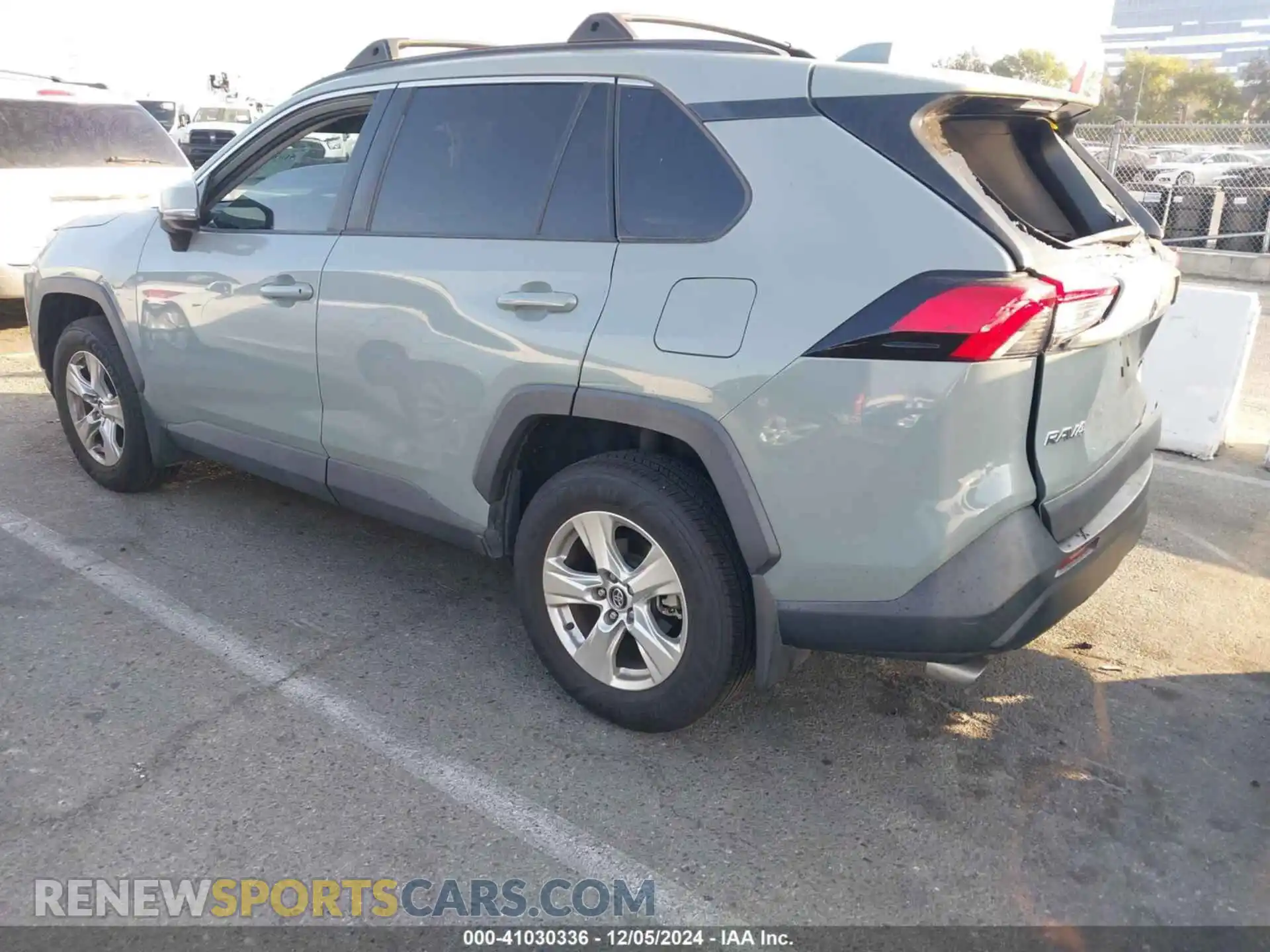 3 fotografías del automóvil dañado 2T3W1RFV0LW063985 TOYOTA RAV4 2020