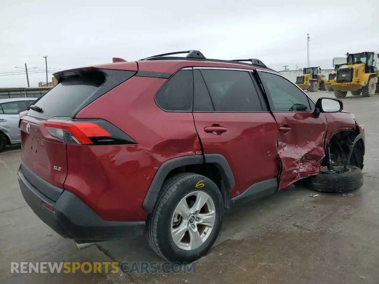 3 Photograph of a damaged car 2T3W1RFV0LW071665 TOYOTA RAV4 2020