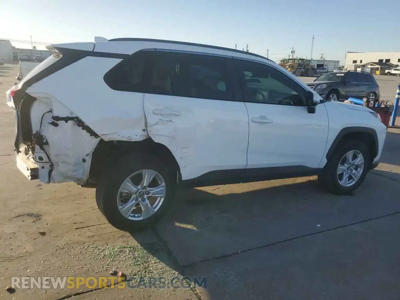 3 Photograph of a damaged car 2T3W1RFV0LW089230 TOYOTA RAV4 2020