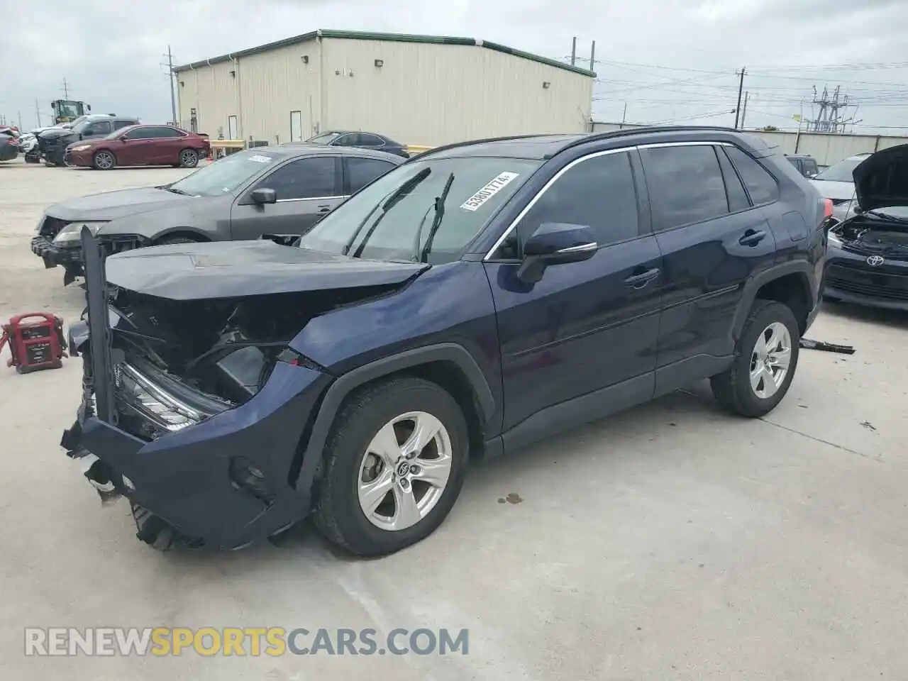 1 Photograph of a damaged car 2T3W1RFV0LW099787 TOYOTA RAV4 2020