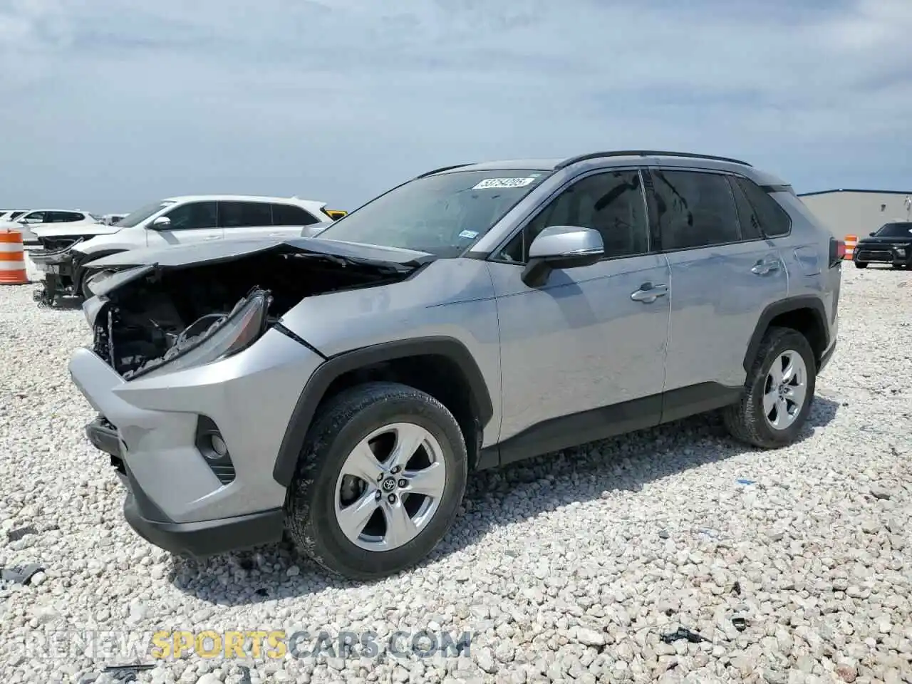 1 Фотография поврежденного автомобиля 2T3W1RFV1LC076147 TOYOTA RAV4 2020